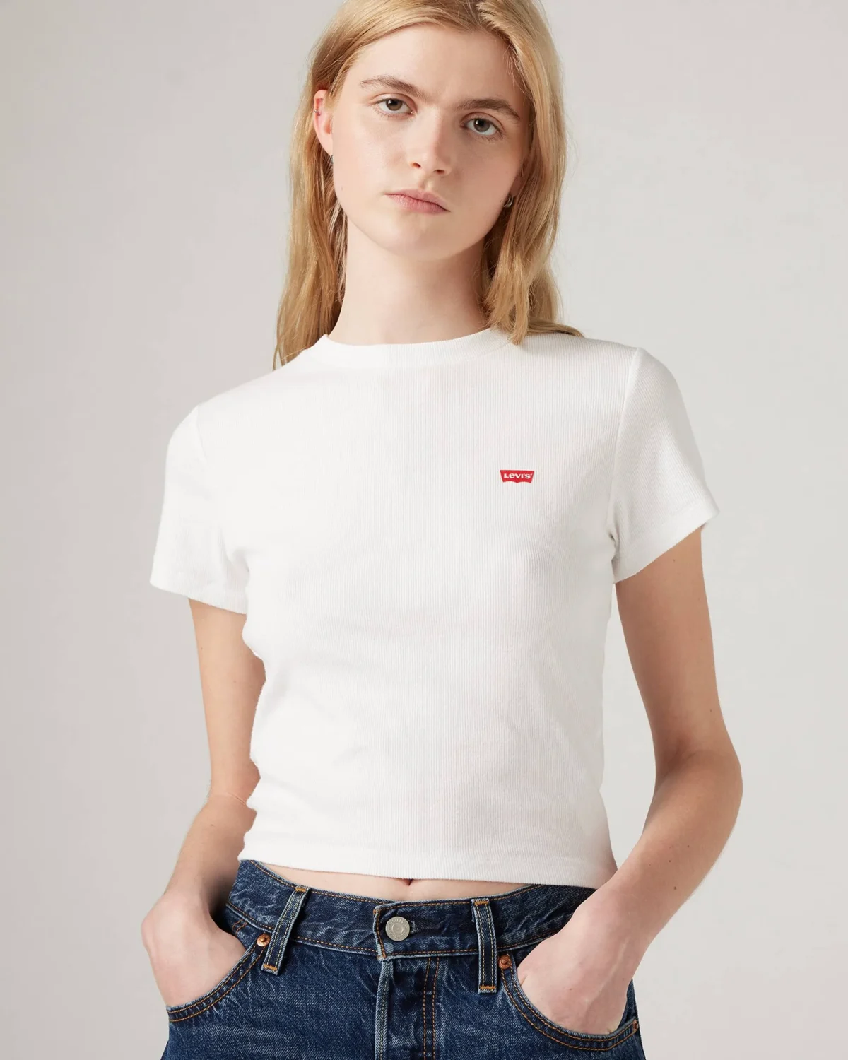 A74190013-dynamic1-pdp-lse Levi’s Γυναικείο T Shirt Essential Sporty Rib Tee Slim Fit Cropped