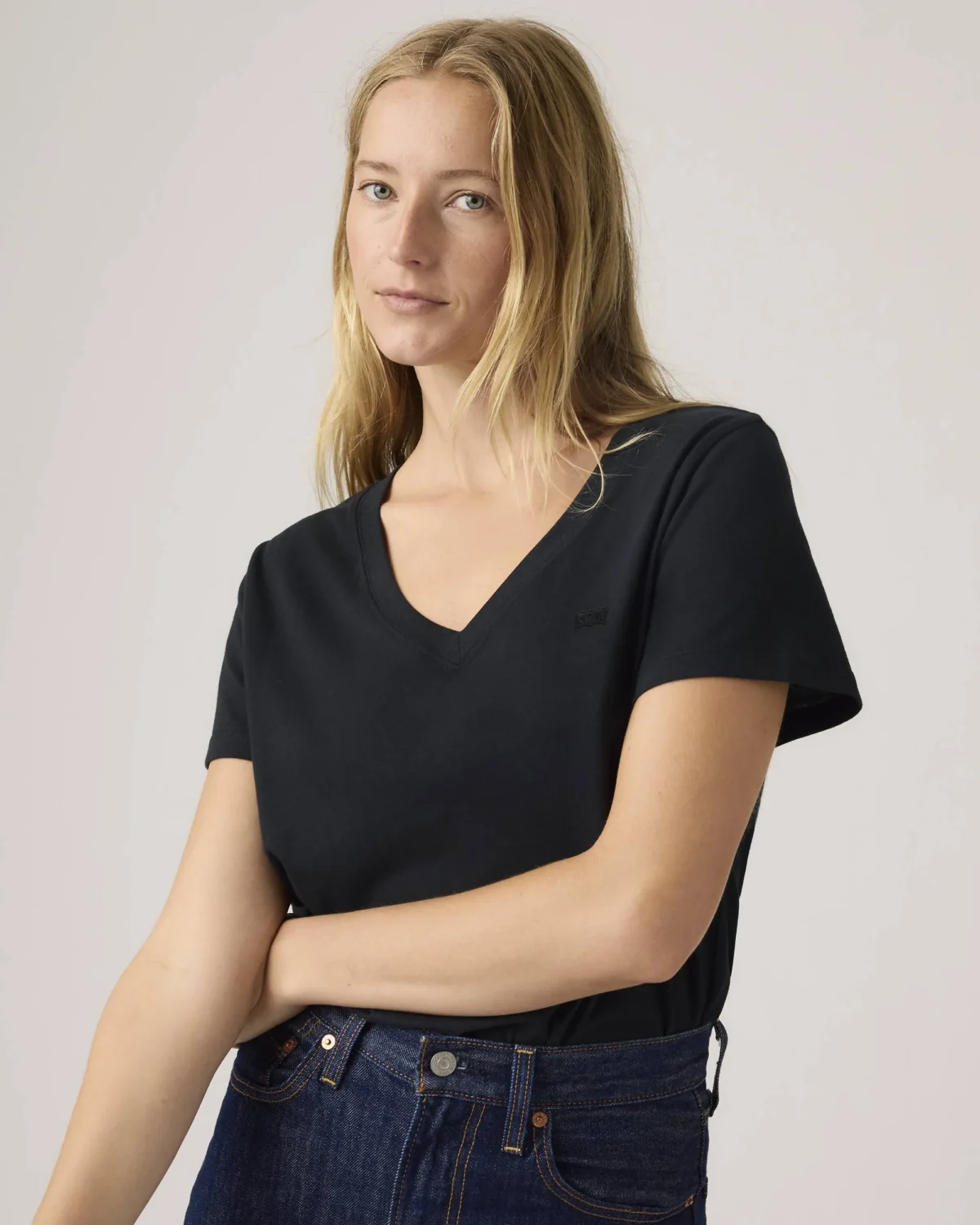 WT_005J6-0012_GLO_CM_DA Levi’s Γυναικείο T Shirt Favorite Cotton V Neck Standard Fit