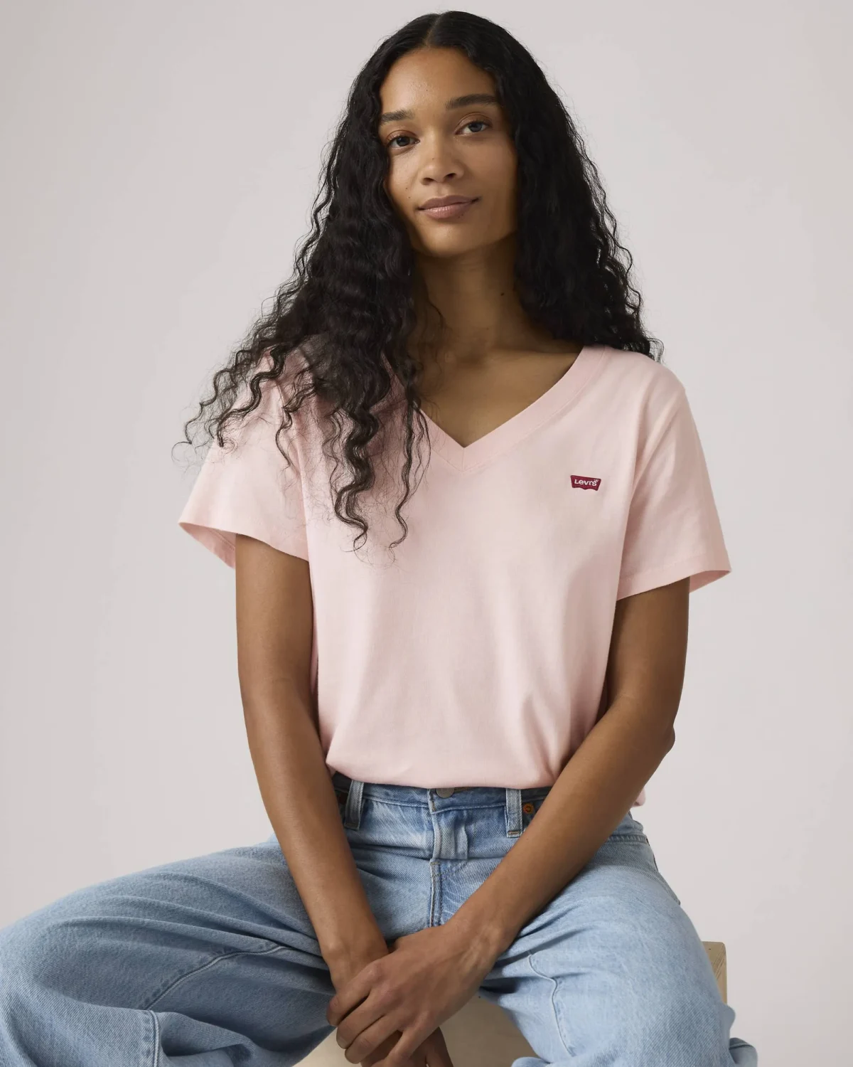 WT_005J6-0022_GLO_CM_DA Levi’s Γυναικείο T Shirt Favorite Cotton V Neck Standard Fit