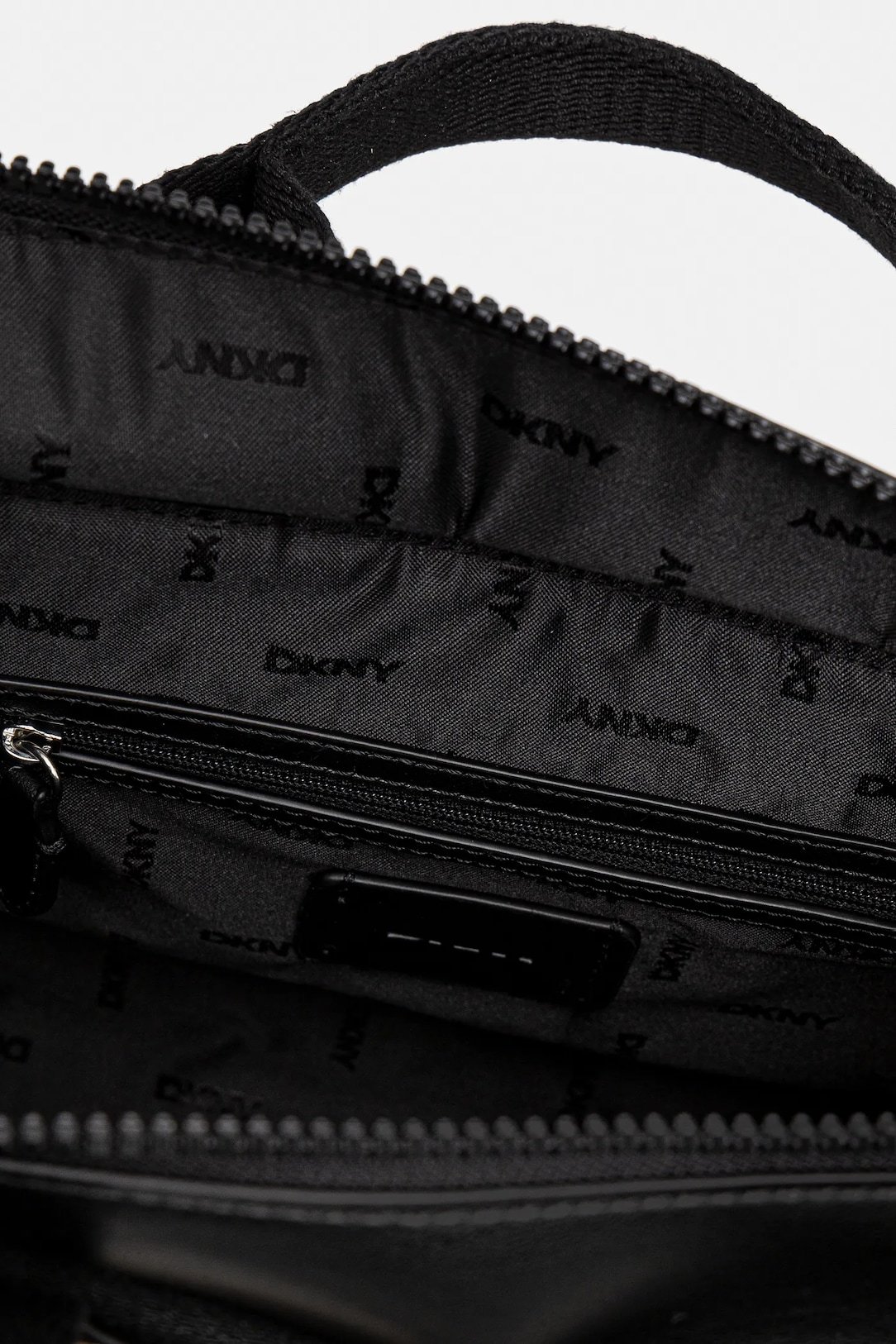 DKNY Γυναικεία Τσάντα Χειρός Μεσαία με Φερμουάρ και Αποσπώμενο Ρυθμιζόμενο Λουράκι