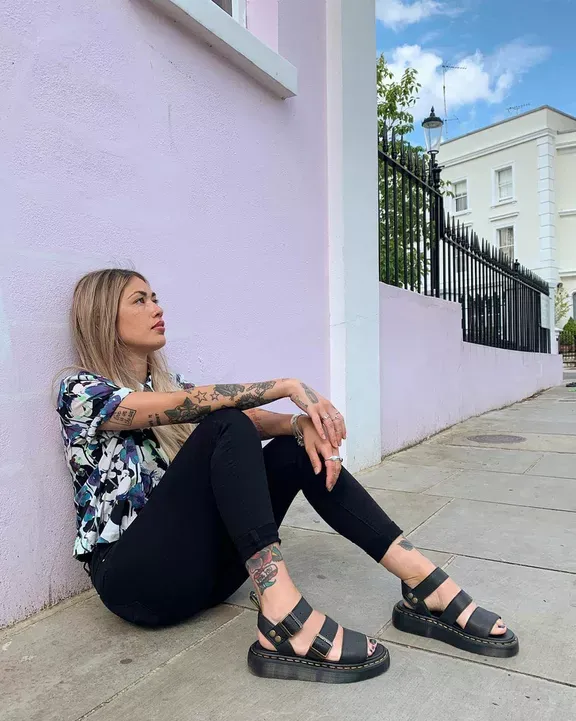 25720001 (7) Dr. Martens Γυναικεία Σανδάλια Gryphon Quad Leather Platform