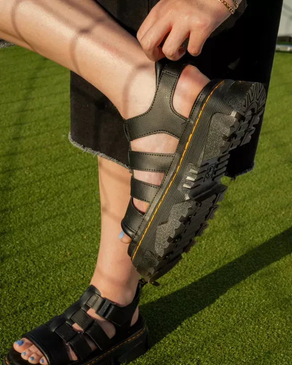 Dr. Martens Γυναικεία Σανδάλια Mattison 3 Strap