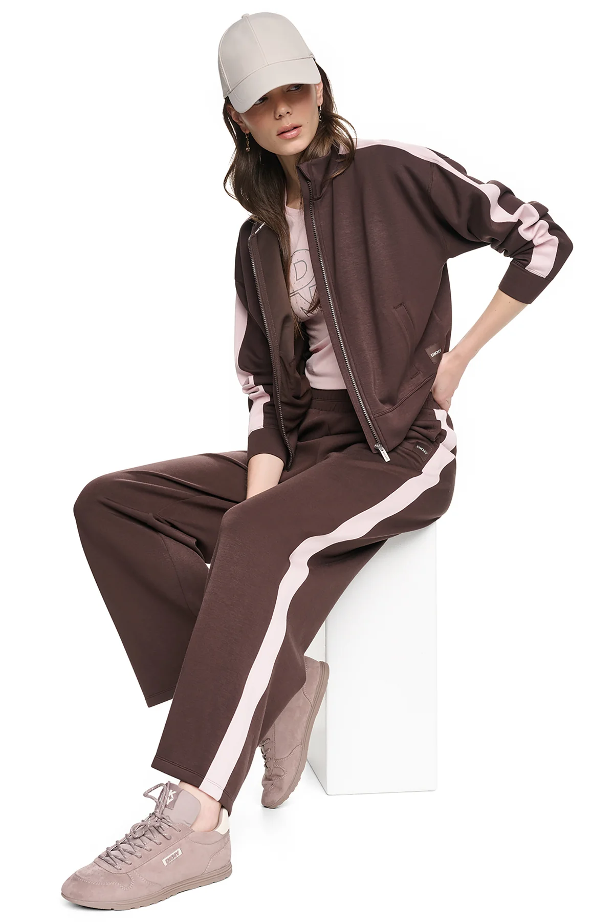 DKNYDP11126_9A_DP6P3649_IEV_RETAILb DKNY Γυναικείο Αθλητικό Παντελόνι Σκούρο Καφέ/Απαλό Ροζ